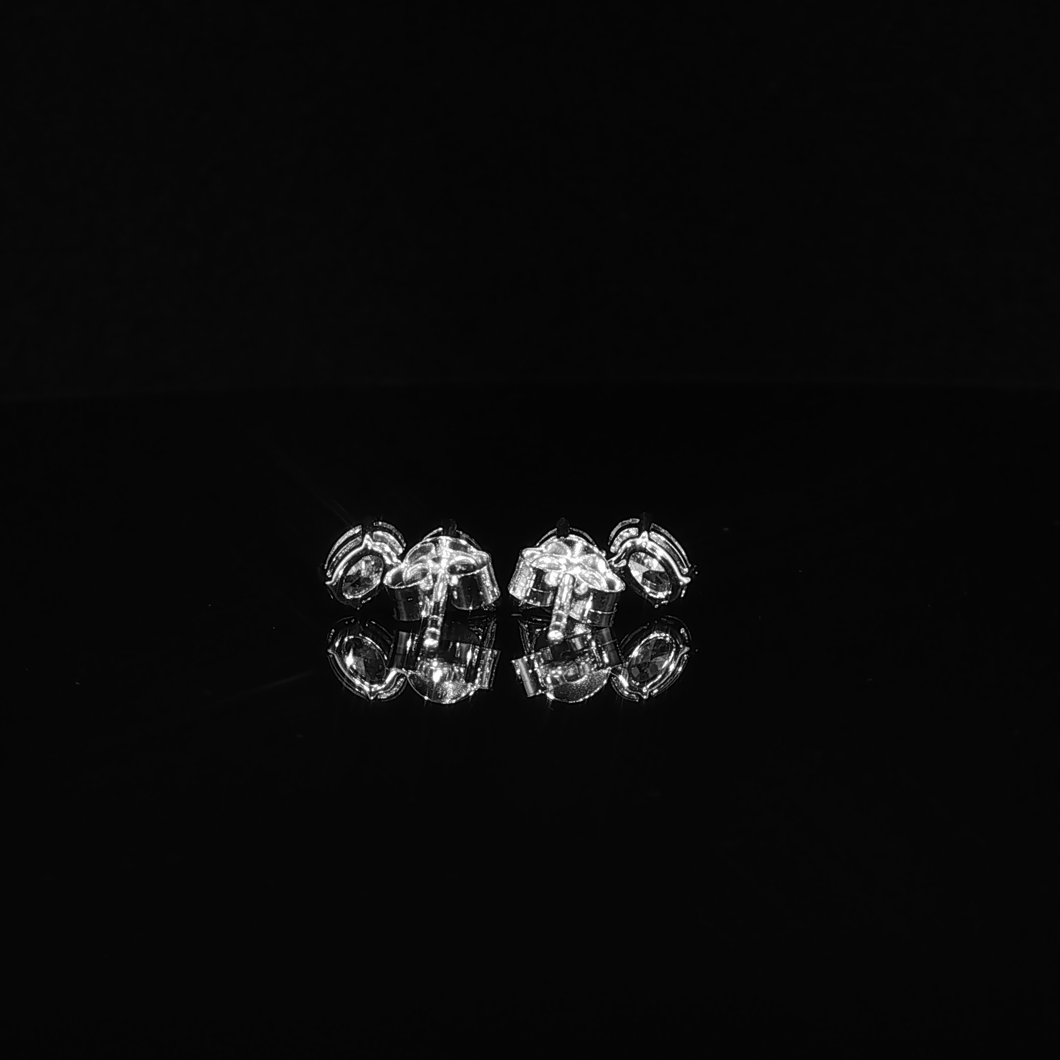 Classic White Gold Diamond Stud Earrings – 1.56 CTW E VS1 | ISE0122Z
