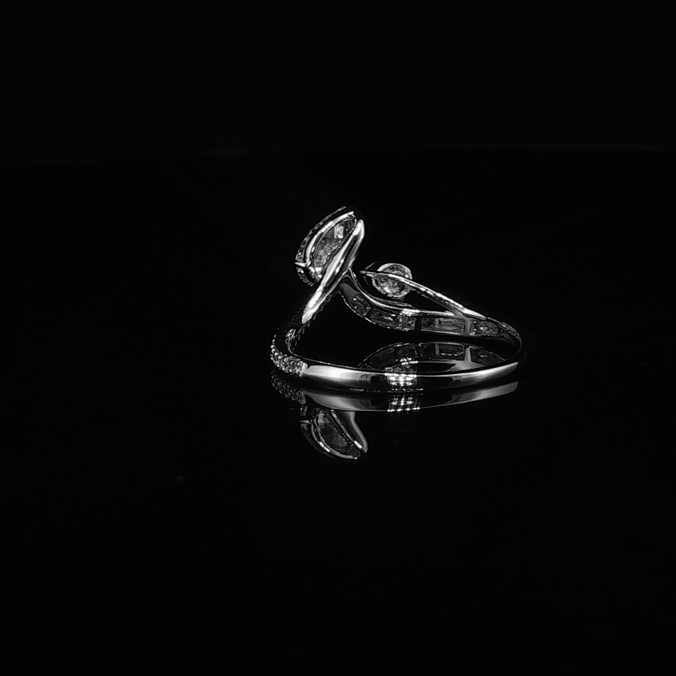 Pear-Shaped Diamond Bypass Ring – 1.04 CTW E VS1 | IRG0094